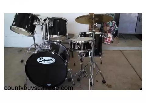 Sharp Black Drum Set for sale, Like New